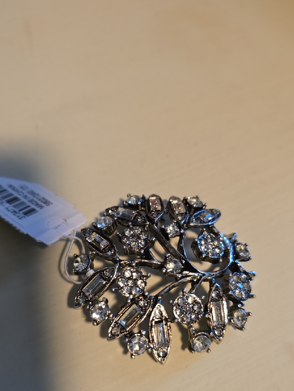 NWT Stunning J Jill Rhinestone Floral Circle Brooch - Silver Sparkle - Picture 5 of 5